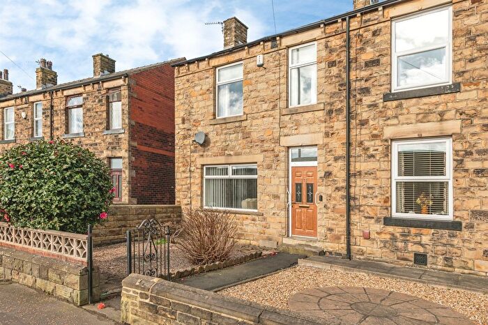 3 Bedroom End Terrace House For Sale In Leeds Road, Dewsbury, WF12