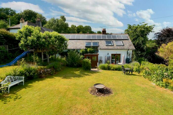 4 Bedroom Detached House For Sale In Dry Lane, Christow, Exeter, EX6