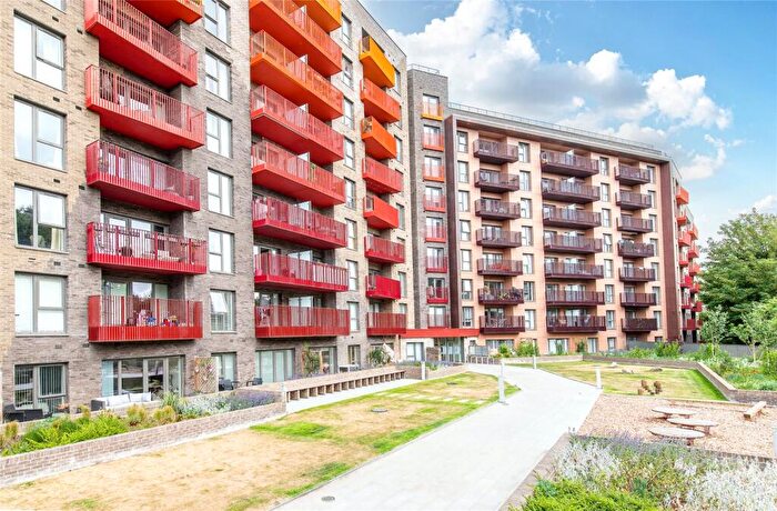 2 Bedroom Flat For Sale In Mill Wood, Maidstone, Kent, ME14