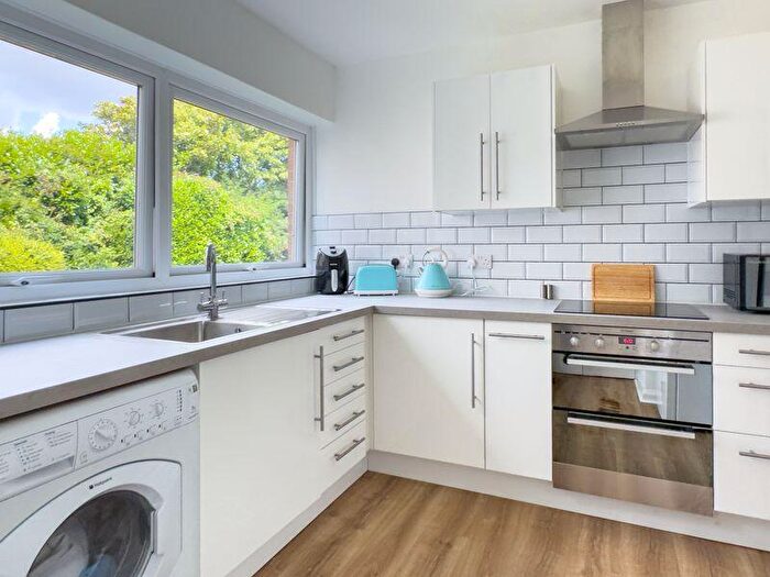 2 Bedroom Flat For Sale In Felpham, West Sussex, PO22