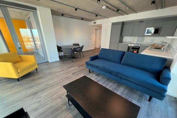 3 Bedroom Flat To Rent In Felixstowe Road, London, SE2