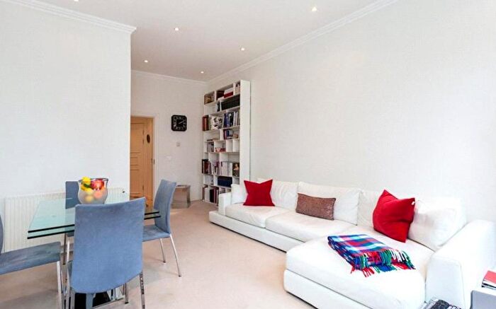 2 Bedroom Apartment To Rent In Harewood Avenue, Marylebone, London, NW1