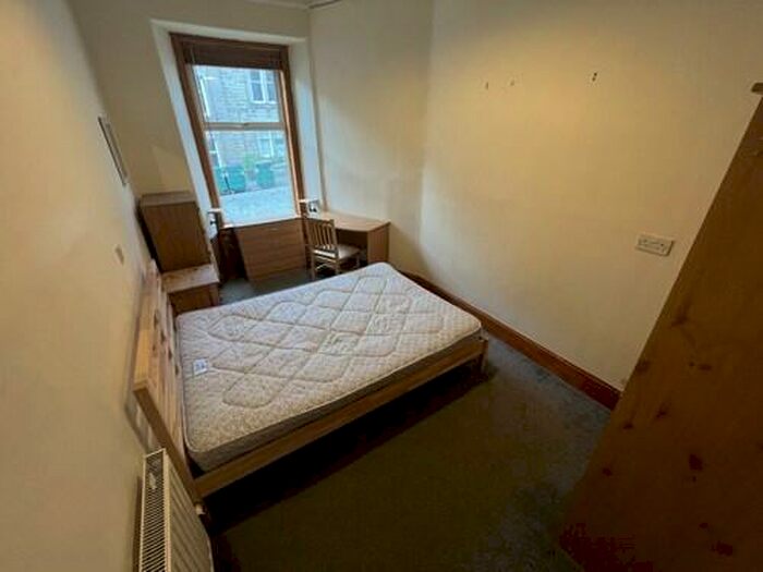 2 Bedroom Flat To Rent In Forest Park Road, Dundee, DD1