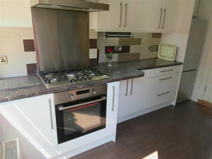 3 Bedroom Property To Rent In Clare Road, Grangetown, Cardiff, CF11