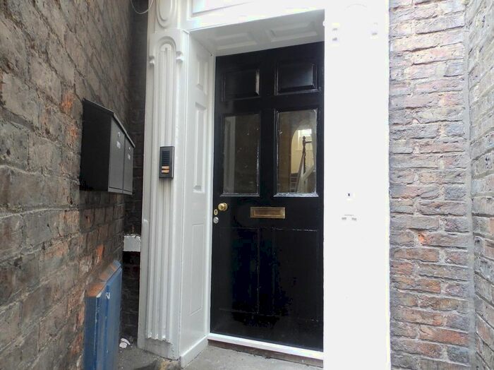 1 Bedroom Flat To Rent In North Street, Ripon, North Yorkshire, Uk, HG4
