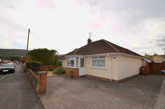 3 Bedroom Bungalow To Rent In Lon Uchaf, Caerphilly, CF83