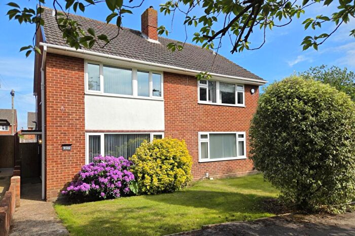 3 Bedroom Semi-Detached House For Sale In Trent Walk, Fareham, PO16