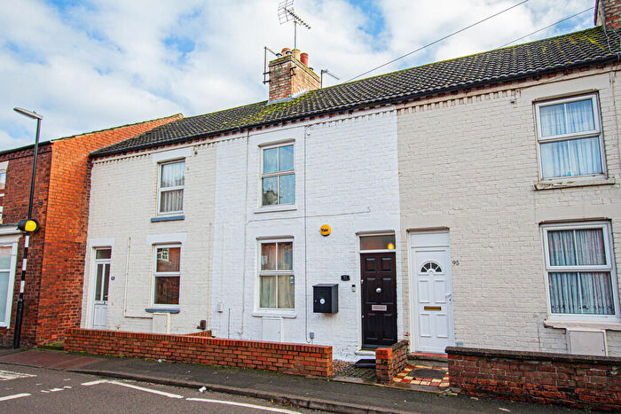 2 Bedroom Terraced House For Sale In College Street, Irthlingborough, NN9