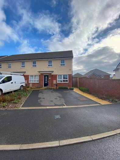 3 Bedroom End Of Terrace House To Rent In Pailgate Drive, Ivybridge, PL21