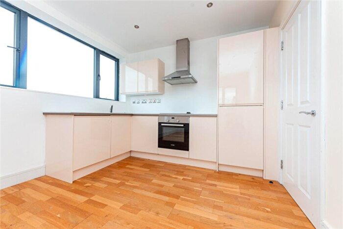 1 Bedroom Flat To Rent In Pudding Lane, Maidstone, ME14