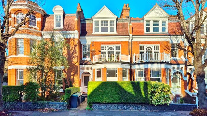 2 Bedroom Flat To Rent In Hornsey Lane Gardens, Highgate, N6