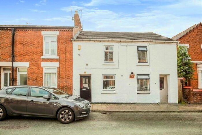 2 Bedroom House To Rent In Louise Street, Chester, Cheshire, CH1