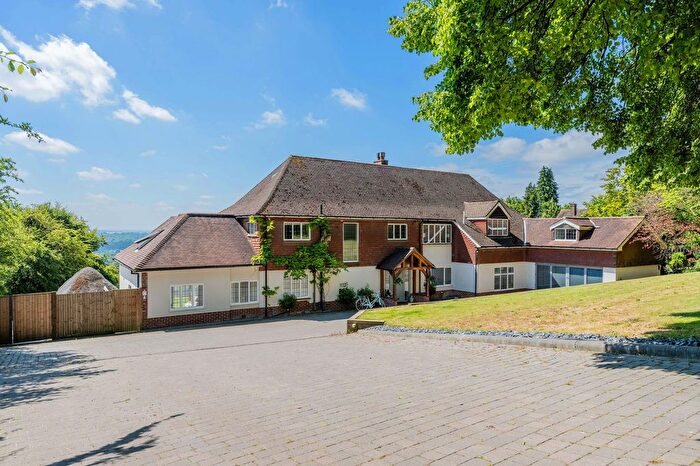 5 Bedroom Detached House For Sale In Chestnut Avenue, Westerham, TN16