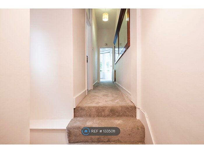 1 Bedroom Flat To Rent In Queens Park, London, NW6