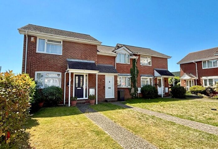 2 Bedroom End Of Terrace House For Sale In Halliday Close, Gosport, PO12