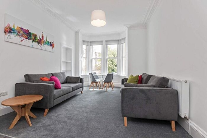 3 Bedroom Flat To Rent In Harrison Gardens, Edinburgh, EH11