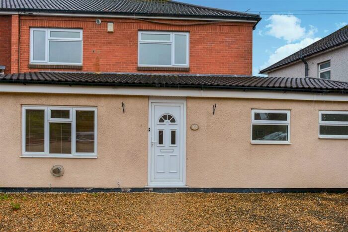 1 Bedroom Private Hall To Rent In Tarnock Avenue, Bristol, BS14