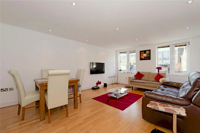 2 Bedroom Flat To Rent In Owen Street, Angel, EC1V