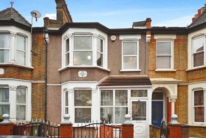 3 Bedroom Terraced House For Sale In Priory Avenue, London, E17