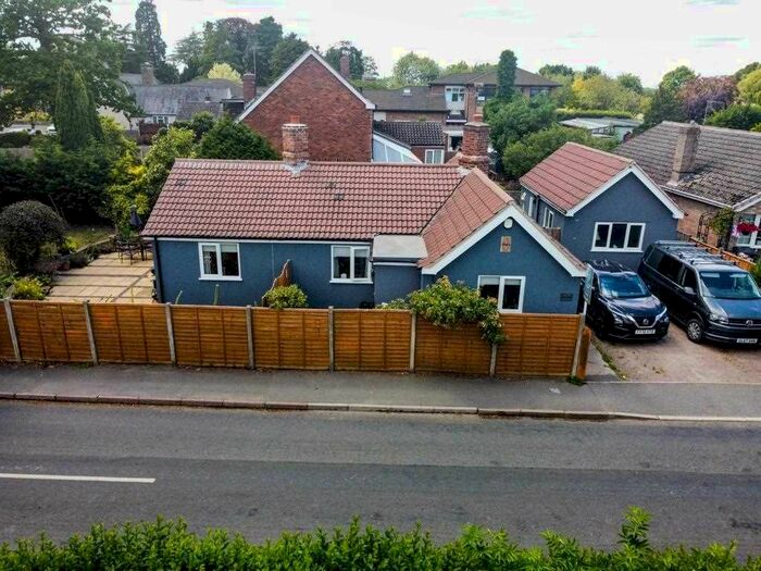 3 Bedroom Detached Bungalow For Sale In Station Road, Swinderby, Lincoln, LN6