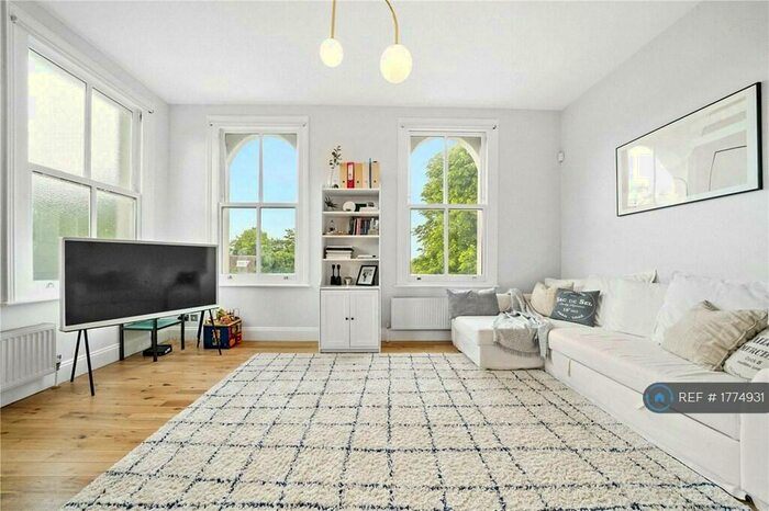 2 Bedroom Flat To Rent In High Trees Mansions, London, SE26