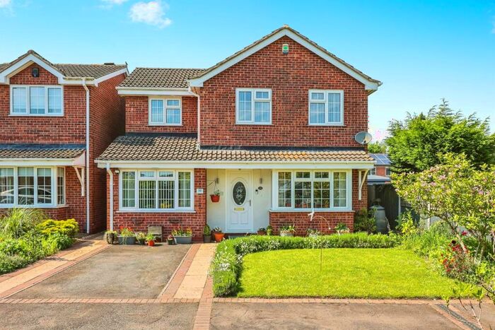 4 Bedroom Detached House For Sale In Pinehurst Avenue, Hucknall, Nottingham, NG15