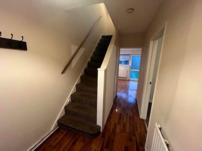 3 Bedroom Terraced House To Rent In Tweed Glen, Romford, RM1