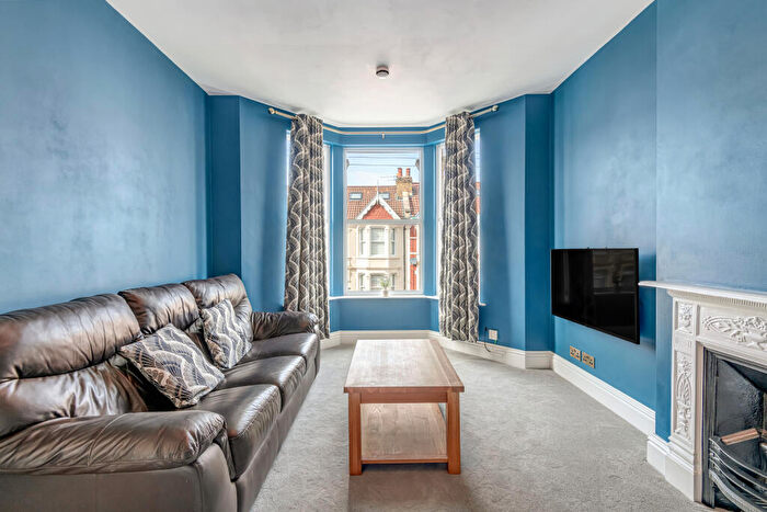 2 Bedroom Maisonette For Sale In Grove Park Road, Brislington, Bristol, BS4