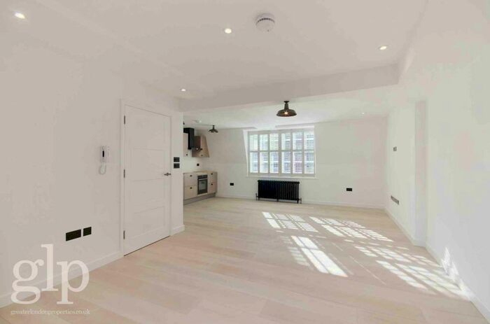 2 Bedroom Flat To Rent In Monmouth St, Covent Garden, WC2H