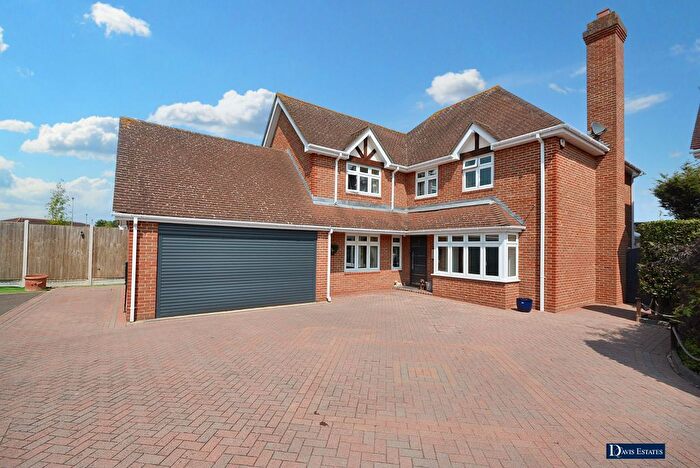 5 Bedroom Detached House For Sale In Brindles, Emerson Park, Hornchurch, RM11