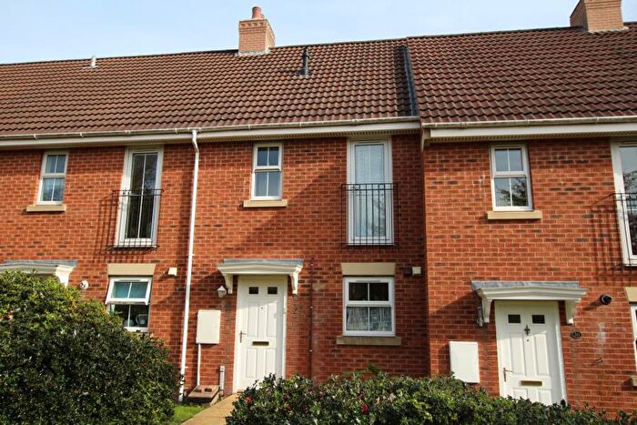 4 Bedroom Terraced House To Rent In Casson Drive - Stoke Park, BS16