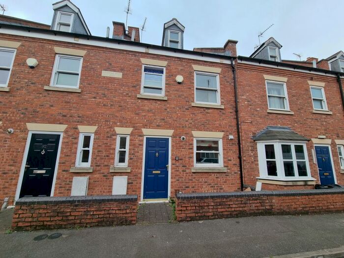 5 Bedroom Terraced House To Rent In New Street, Leamington Spa, CV31