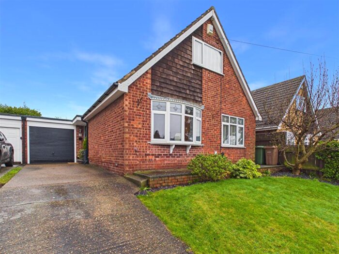 4 Bedroom Link Detached House For Sale In Dower Rise, Swanland, HU14