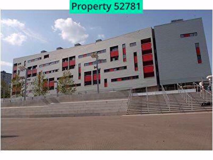 2 Bedroom Flat For Sale In Ashburton Triangle, Drayton Park, London, N5