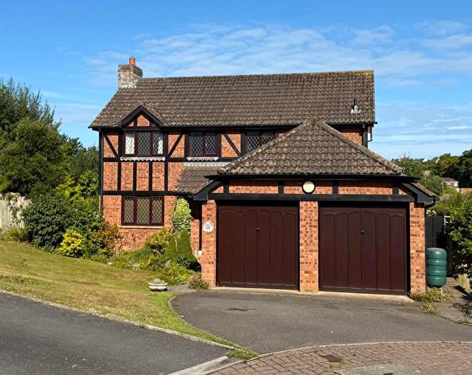 4 Bedroom House For Sale In Tudor Close, Northam, Bideford, EX39