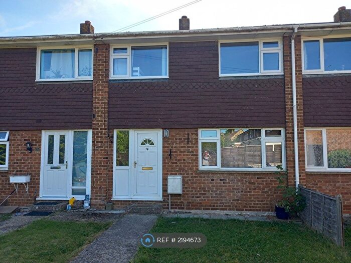 3 Bedroom Terraced House To Rent In Powell Close, Aylesford, ME20