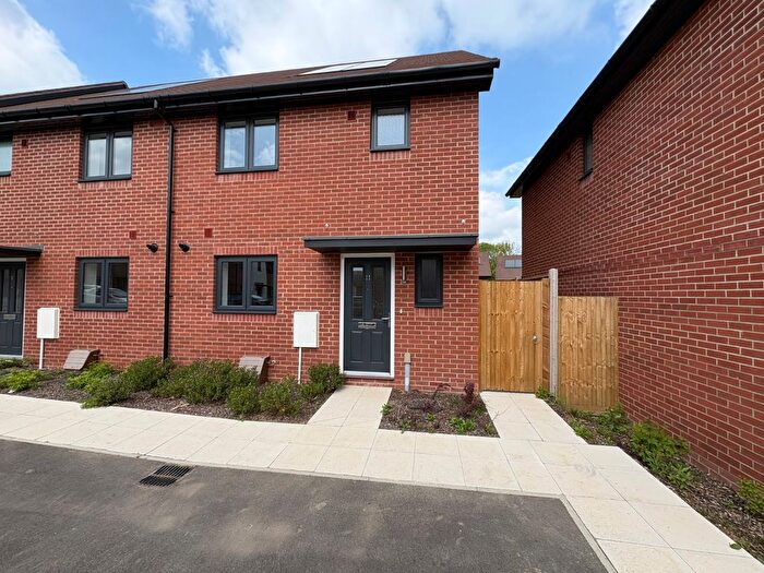3 Bedroom Semi-Detached House To Rent In Heaviside Road, Whiteley, Fareham, Hampshire, PO15