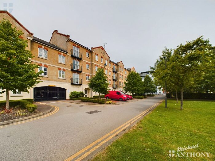 2 Bedroom Flat For Sale In Masters House, Coxhill Way, Aylesbury, HP21