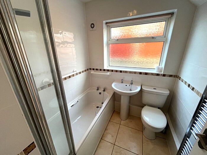 2 Bedroom Bungalow To Rent In Rowan Drive, Keyworth, Nottingham, Nottinghamshire, NG12