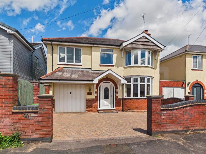 4 Bedroom Detached House For Sale In Baldwin Road, Kidderminster, DY10