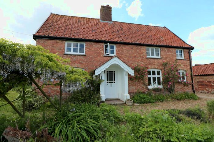 5 Bedroom Detached House To Rent In Upper Street, Billingford, Diss, IP21