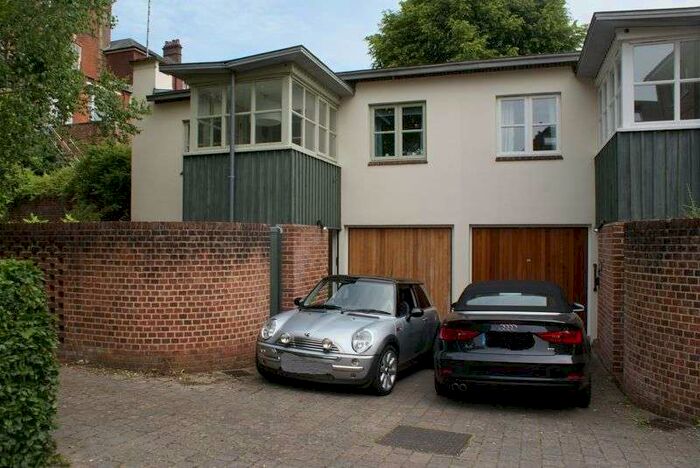2 Bedroom Property To Rent In St. Thomas Mews, Winchester, SO23