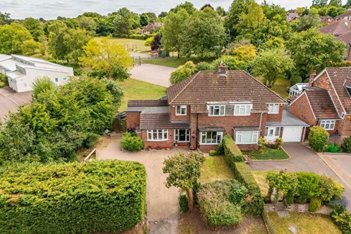 3 Bedroom Semi-Detached House For Sale In Brewhouse Hill, Wheathampstead, St. Albans, Hertfordshire, AL4