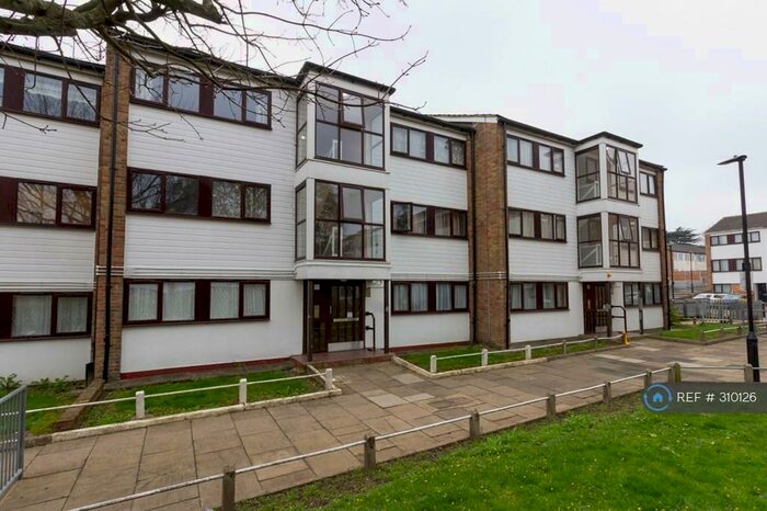 1 Bedroom Flat To Rent In Tenterden Road, London, N17