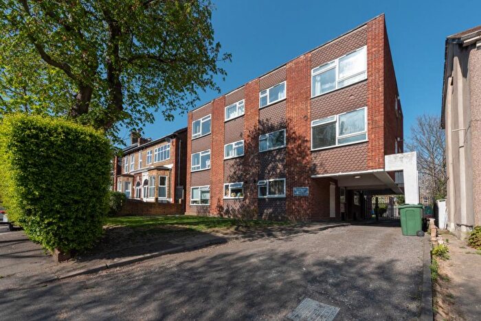 1 Bedroom Apartment For Sale In Beech Court, Fairlop Road, Leytonstone, London, E11
