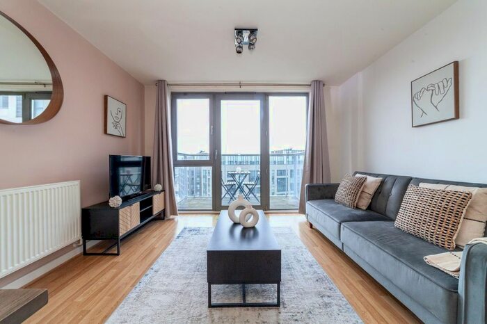 2 Bedroom Flat To Rent In High Street, London, E15