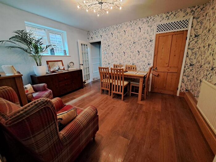 2 Bedroom Cottage For Sale In Mill Lane, Kislingbury, NN7