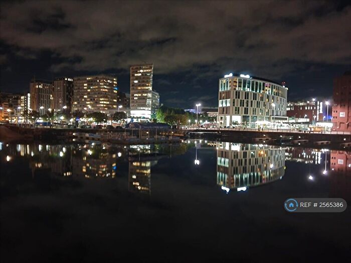 Studio To Rent In Strand Street, Liverpool, L1