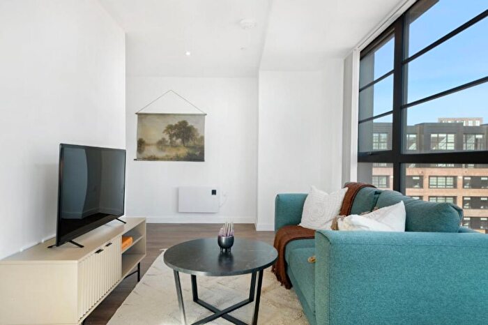 2 Bedroom Apartment To Rent In Printers Place, B5