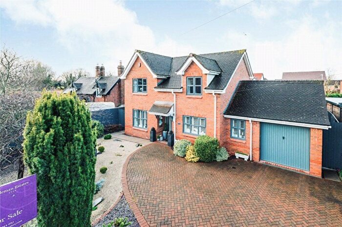 3 Bedroom Detached House For Sale In Wellington Road, Muxton, Telford, Shropshire, TF2